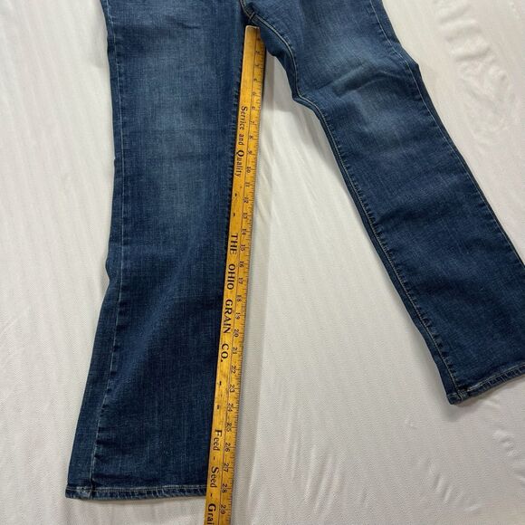 Levis Classic Boot Cut Denim Pants Size 8 Mid Rise - Picture 3 of 9